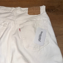 Carica l'immagine nel visualizzatore di Gallery, 501 Bianchi Shorts
