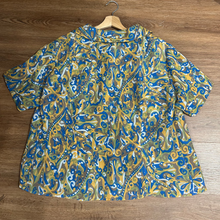 Carica l'immagine nel visualizzatore di Gallery, Blusa anni 70 sartoriale
