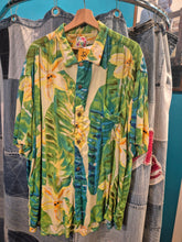 Carica l'immagine nel visualizzatore di Gallery, Camicia hawaiana  xxl
