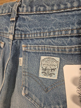 Carica l'immagine nel visualizzatore di Gallery, 70's Levi's jeans white tab zipper boy friend W30
