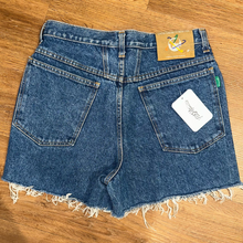 Carica l'immagine nel visualizzatore di Gallery, Shorts Benetton
